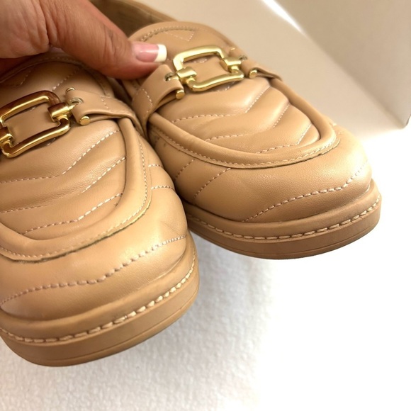 Aldo Tan Quilted W/ Gold Buckle Almond Toe Comfort Loafer Shoe (8) - Picture 7 of 12